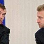 Премьер Дмитрий Медведев и вице-премьер Игорь Шувалов