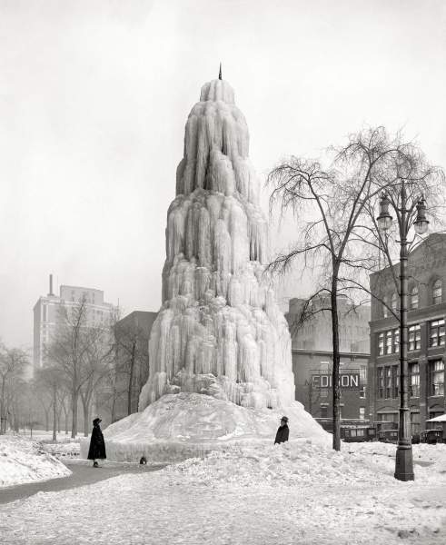 Замерший фонтан США 1918 г.