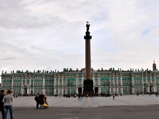 Петербург не ждет россиян в гости на каникулы