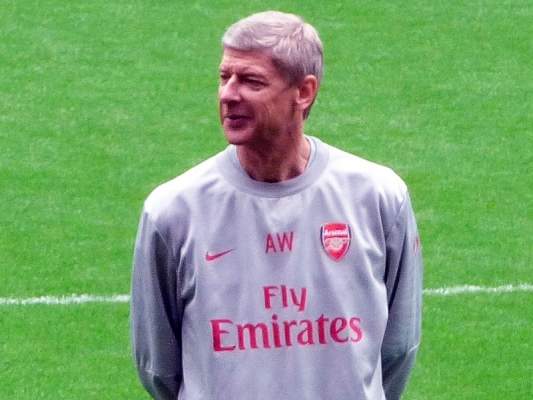 "Арсенал" установит статую тренеру Арсену Венгеру