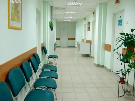 Всеобщую диспансеризацию в России приостановили из-за коронавируса