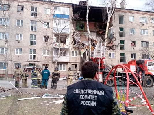 В Орехово-Зуево подъезд пятиэтажки обрушился в результате взрыва, есть погибший (ВИДЕО, ФОТО)