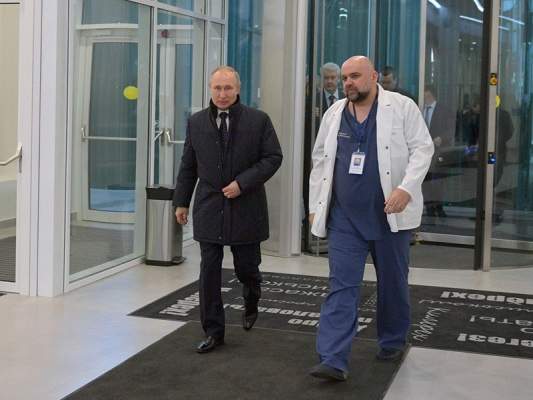 Путин не собирается уходить на карантин и самоизоляцию после контакта с заболевшим врачом Проценко